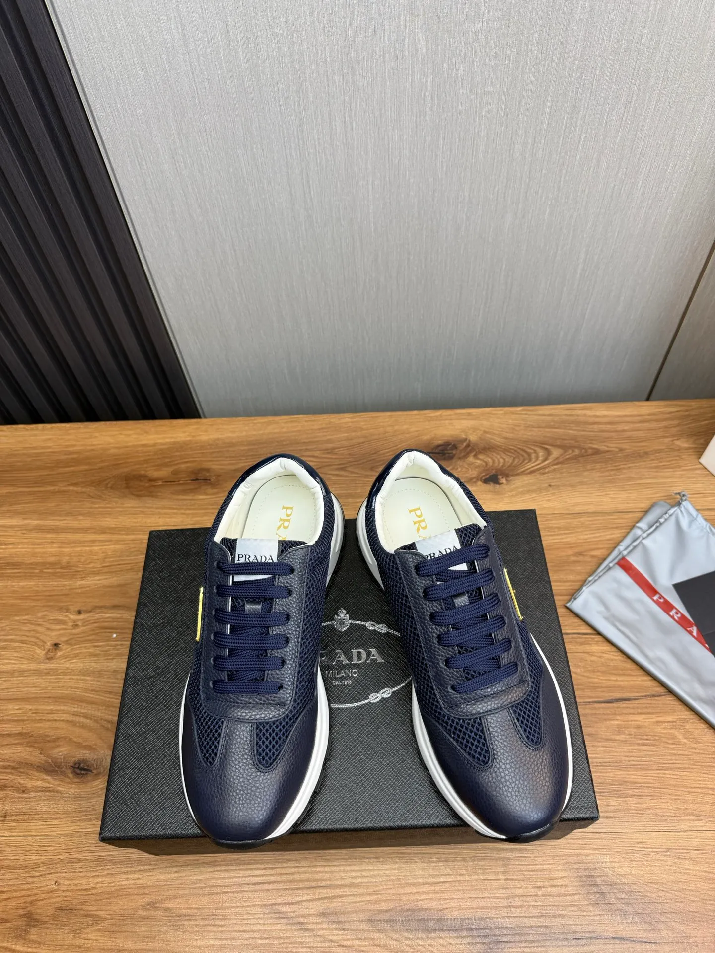 Men's shoes 💰780💰 [PRADA] Men's shoes are popular in the counter, official website synchronization, 1 high-quality shipment ✔️Original cowhide stitching breathable mesh + cowhide lining, 1🆚1 replica, original original bottom, 38-45 (38.45 custom-made, non-refundable)
